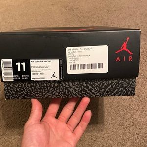 Air Jordan 3 Retro (Fire Red) Size 11